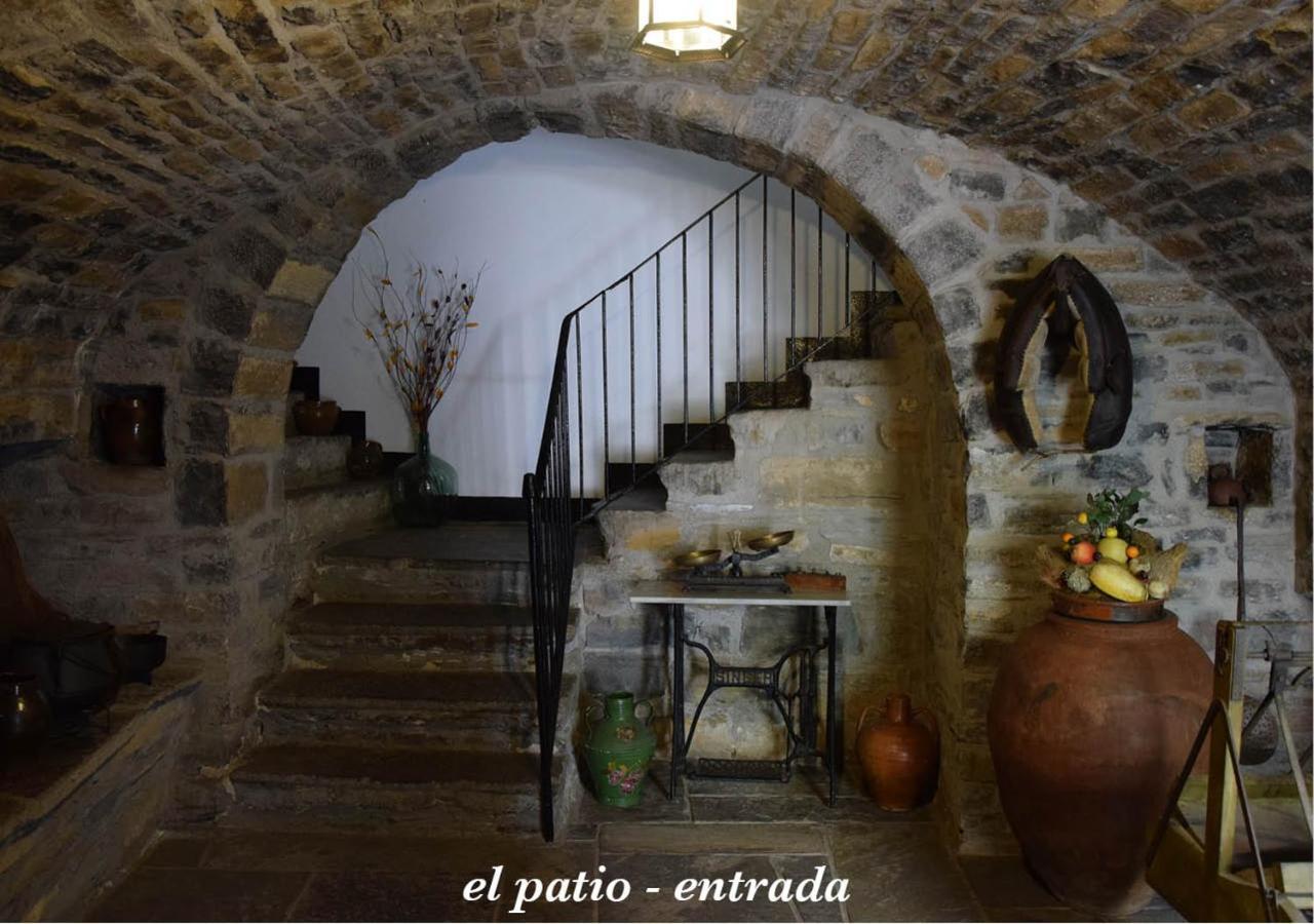 מלון El Pueyo de Araguás Casa Dueso מראה חיצוני תמונה